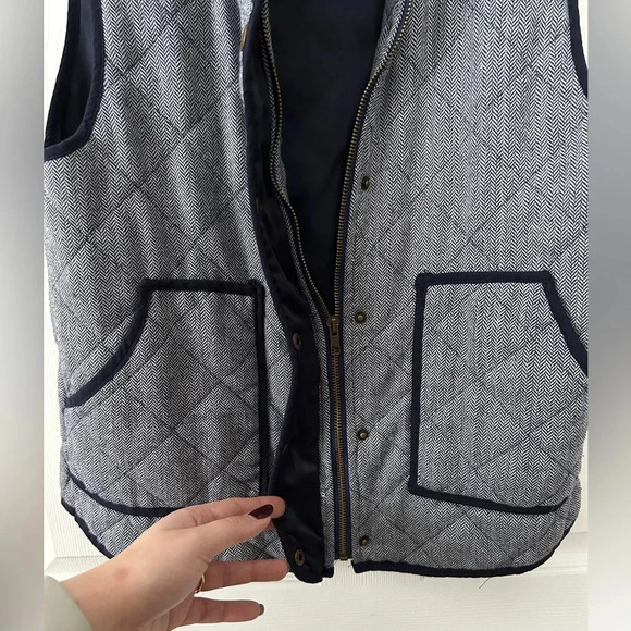 Women’s Medium Vest - Picture 1 of 4